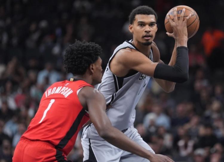 皇冠体育登录入口-主场斗马刺，火箭残阵出战！经典首发再现，伊森复出，从替补打起